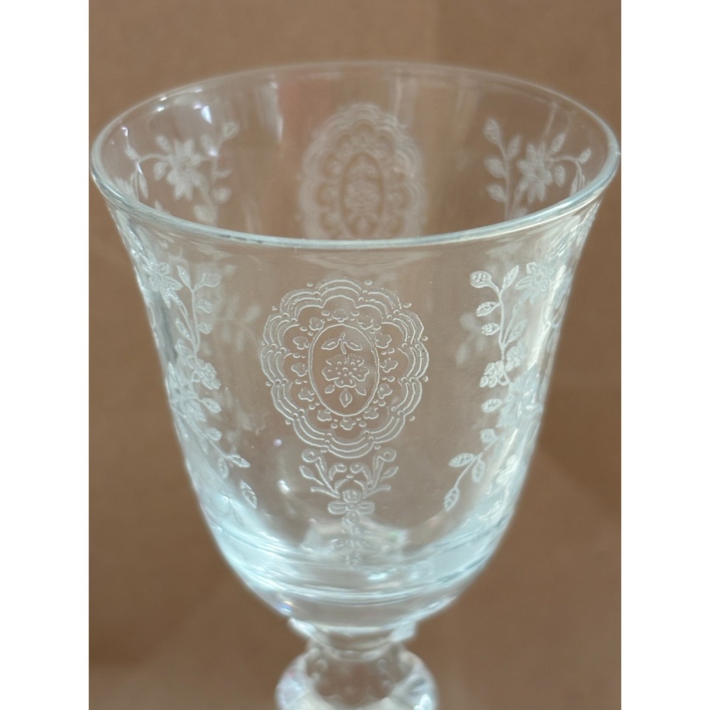Vintage Etched Crystal Cordial Glasses Floral Cameo Medallion Set of 4 5.5"